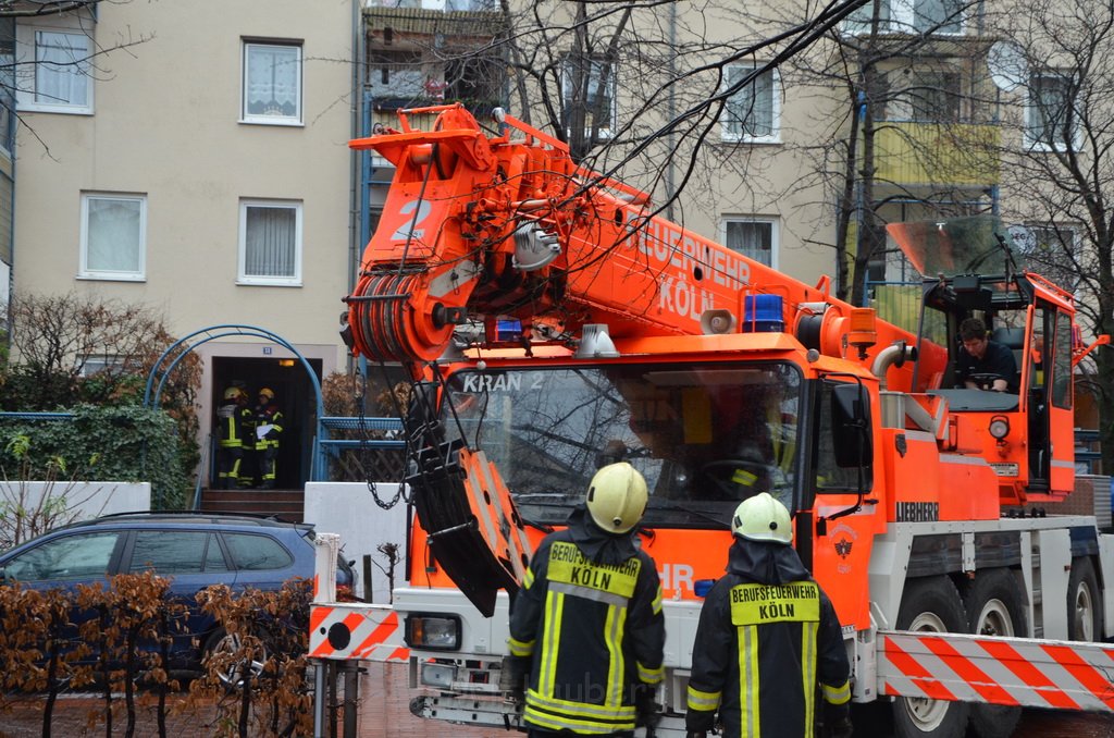 Feuer 2 Dachwohnung Koeln Severinswall Bayenstr P276.JPG